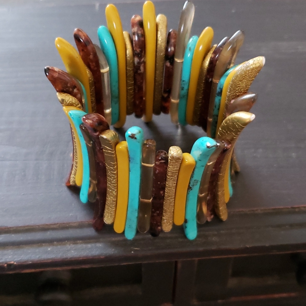 Attractive bracelet💙